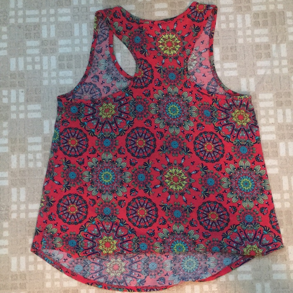 Shirt - Picture 3 of 4